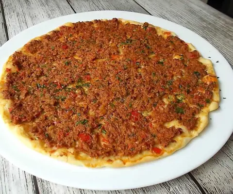 Рецепты традиционного турецкого лахмаджуна – вкусно и быстро!