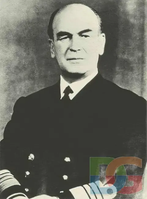 Фахри Эрдинч, турецкий писатель