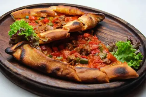 Аутентичная турецкая кухня: искусство вкуса в ресторанах Турции